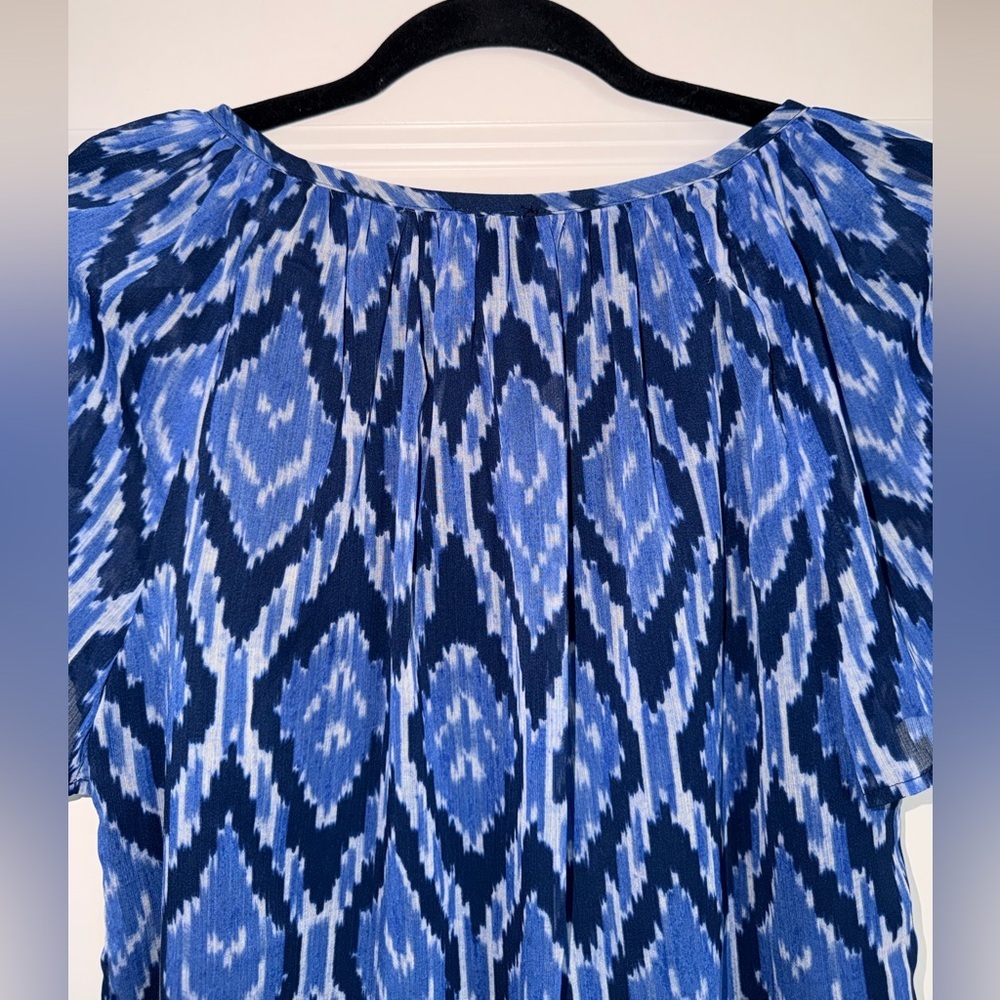 Talbots Blue Geometric Tie Neck Blouse Women’s size XS - Picture 6 of 8